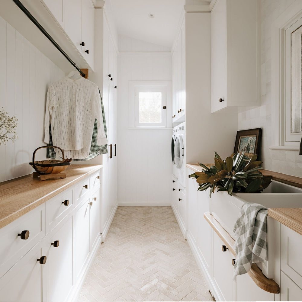 Momo Handles Belgravia Knob in Knurled Bronze - Laundry inspiration - The Blue Space