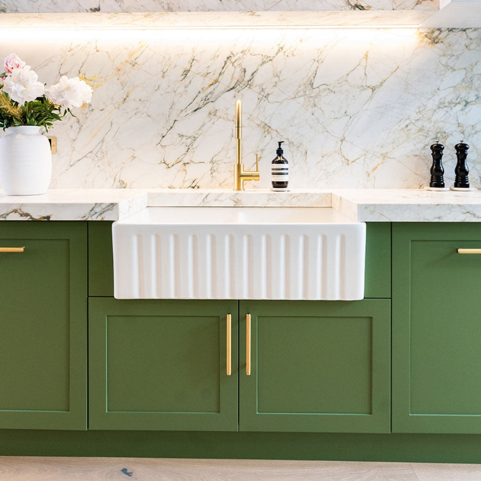 Momo Handles Bellevue Bar Pull Brushed Satin Brass