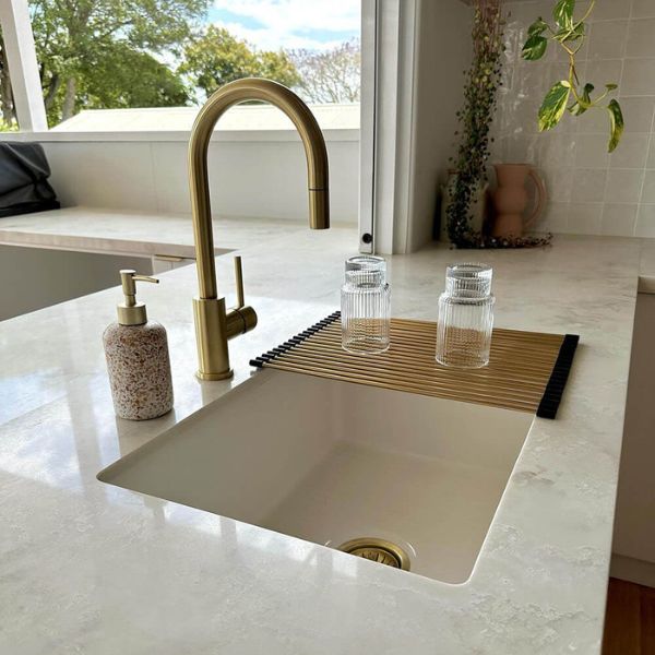 Turner Hastings Roll Up Sink Drainer Rollmat - Brushed Brass