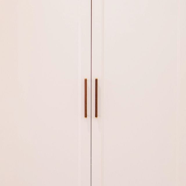 Castella Tundra Handle Walnut/Satin Brass