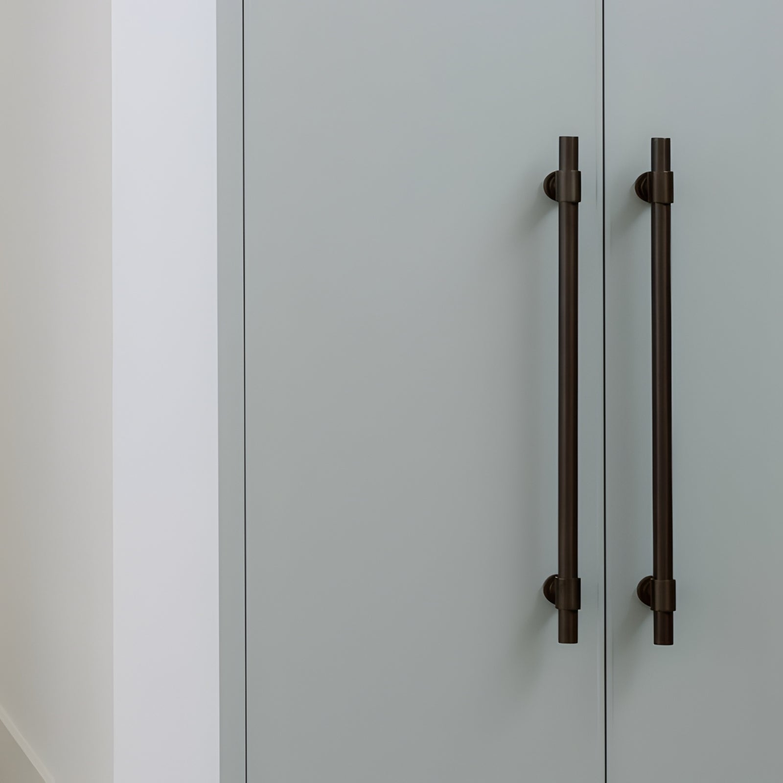Lifestyle Iver Helsinki 256mm Cabinet Pull Handle Signature Brass 21021 - The Blue Space