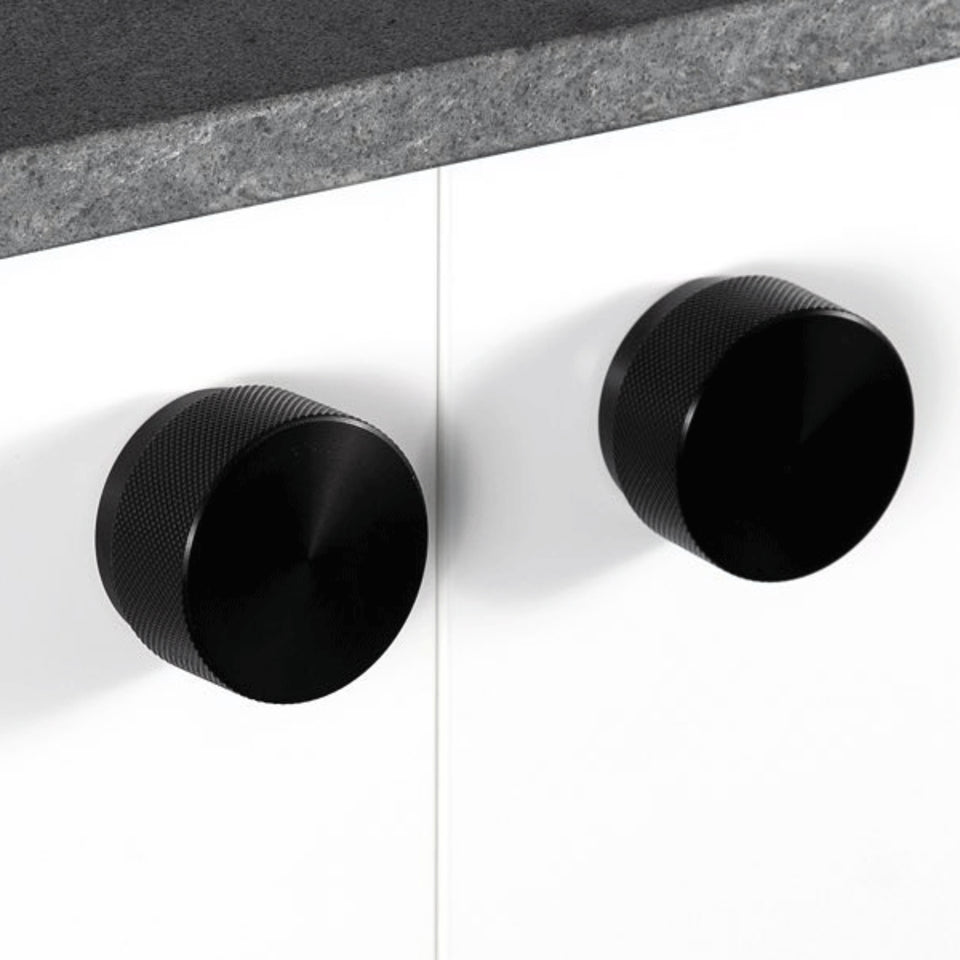 Momo Handles Graf Round Knob Brushed Black