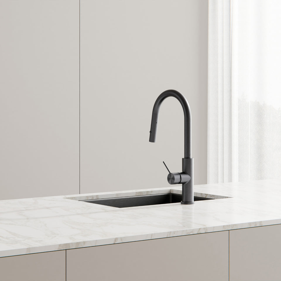 Nero Mecca Smart Sensor Pull Out Kitchen Mixer Gun Metal