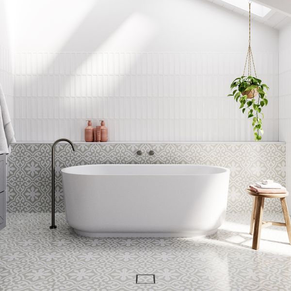 Baö Elegant 1500 Acrylic Freestanding Back to Wall Oval Bath in Gloss White - The Blue Space