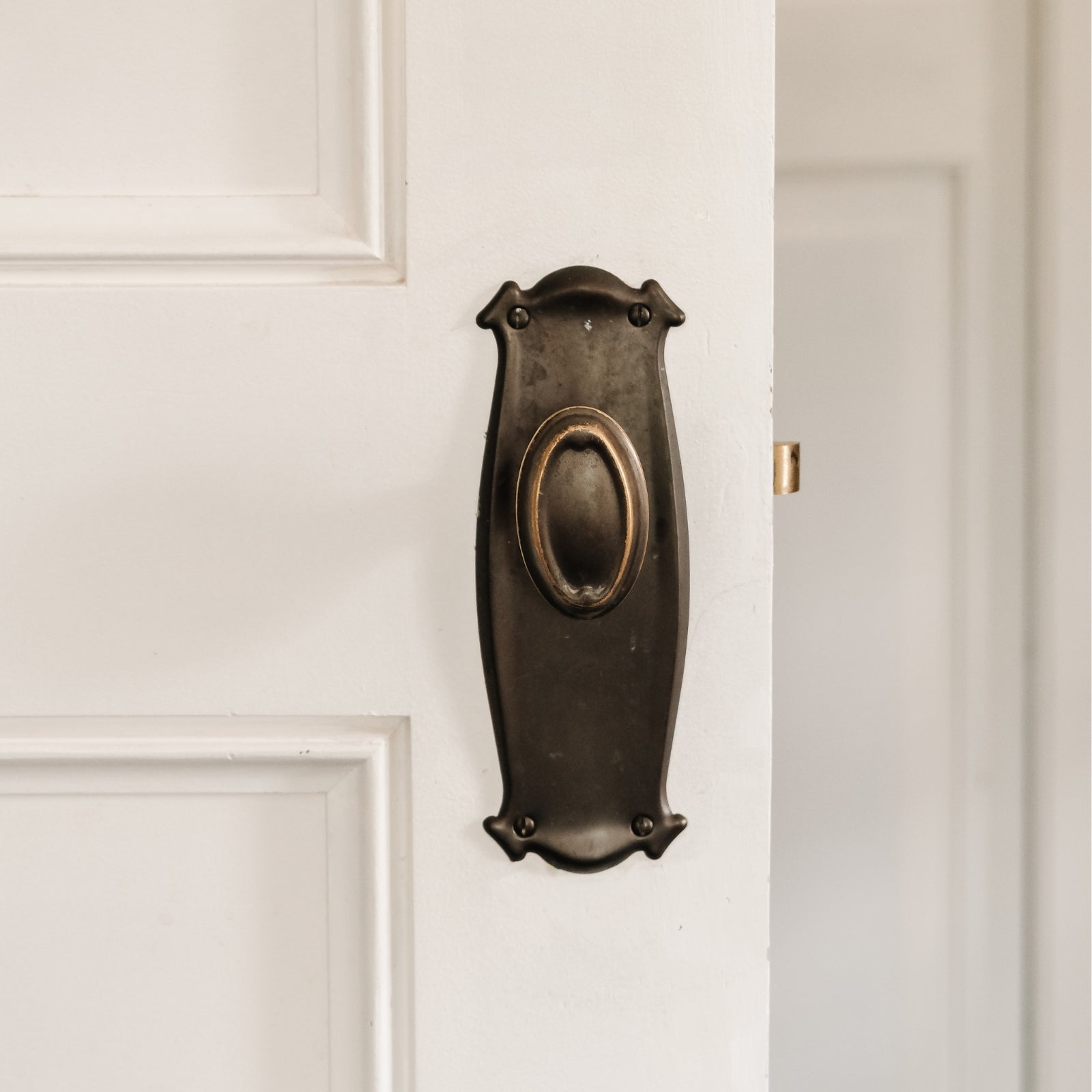 Lifestyle TradCo Bungalow Door Knob Long Backplate Passage Set Antique Brass 0830KPASS60 - The Blue Space