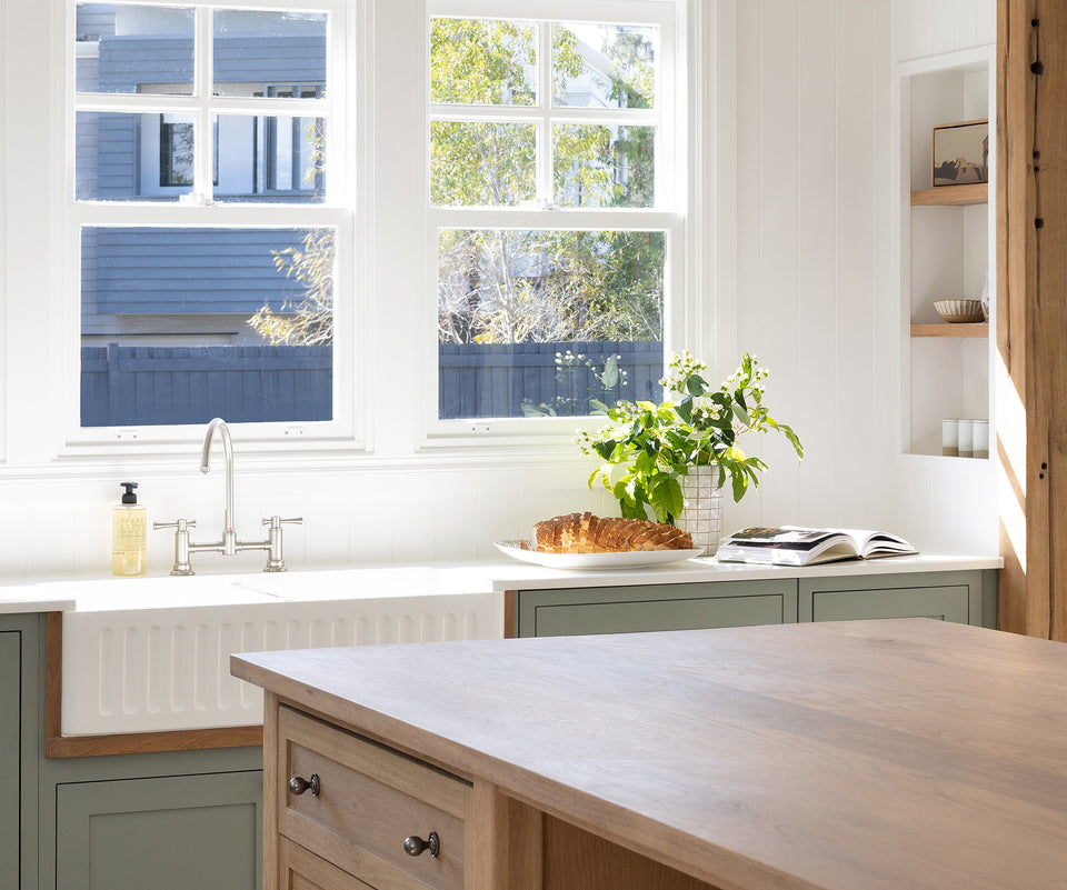 Turner Hastings Cove 85 Fireclay Butler Sink