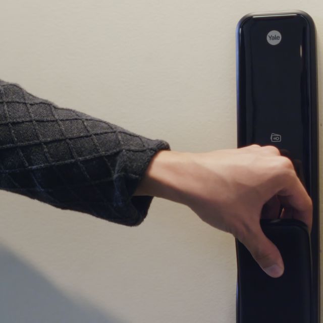 Yale Kyra Pro Smart Push/Pull Mortice Lock with Yale Home Module Matte Black