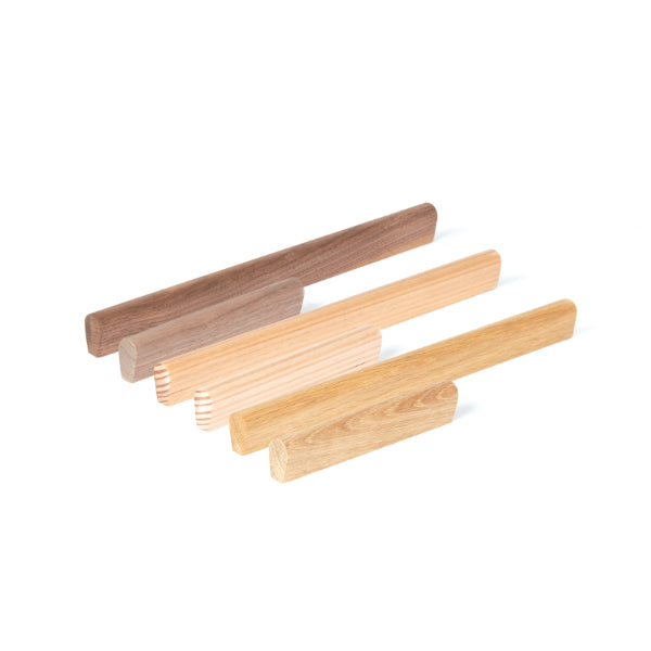 Momo Handles Airlie Timber Pull Handle Walnut