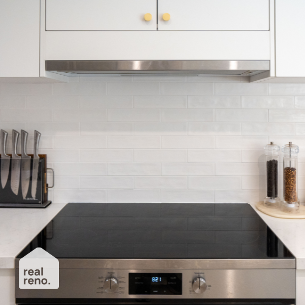 Momo Handles Como Knob Brushed Gold on kitchen cabinet | The Blue Space Real Reno