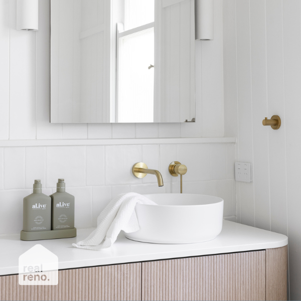 Phoenix Vivid Slimline Plus Wall Basin/Bath Outlet 180mm - Brushed Gold