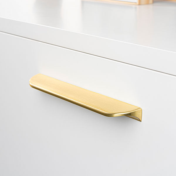 Momo Handles Nick Pull Handle Brushed Matt Brass
