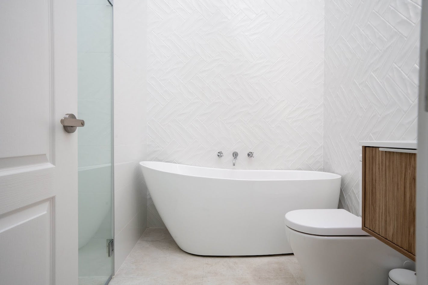 Hills District Project: A Bright and Functional Family Bathroom