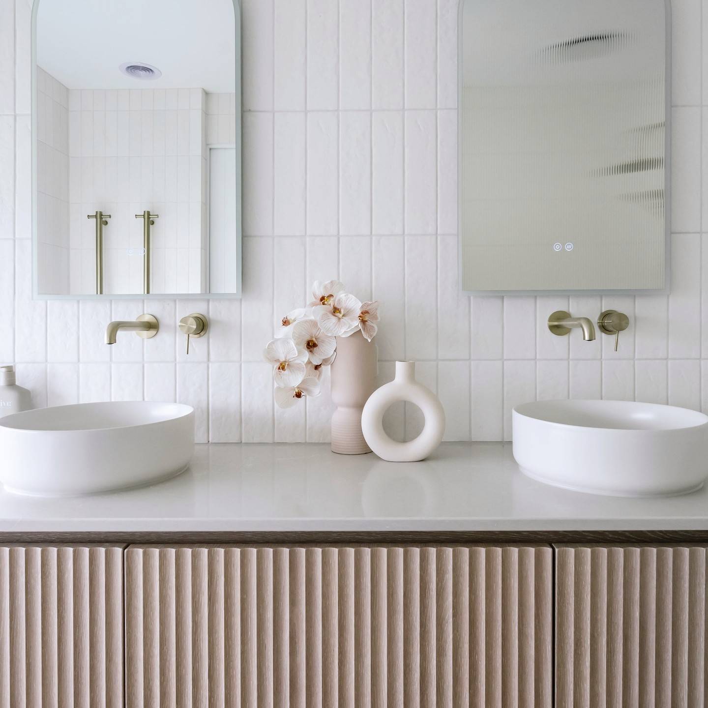 Nero Tapware: A Colour Story