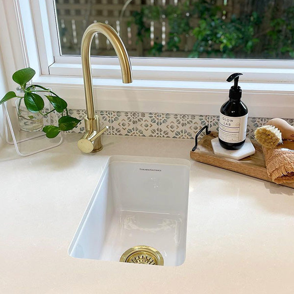 Turner Hastings Cuisine 30x46 Inset/Undermount Fine Fireclay Sink