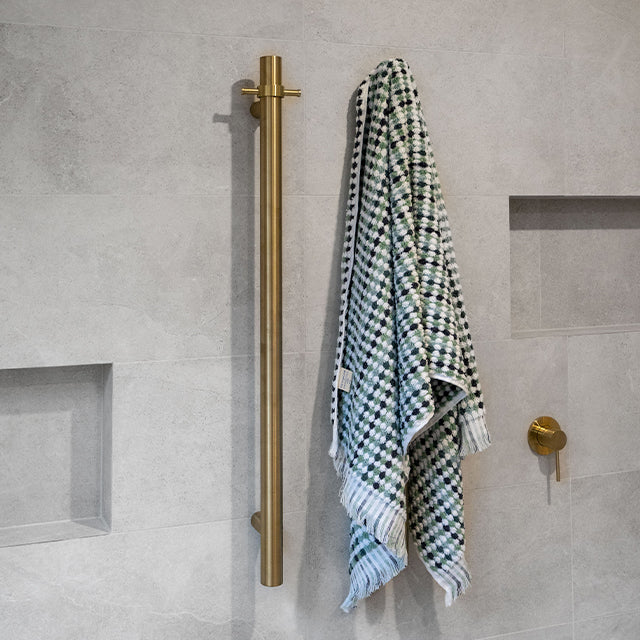 Radiant Vertical Round Single Bar Heated - Brushed Gold