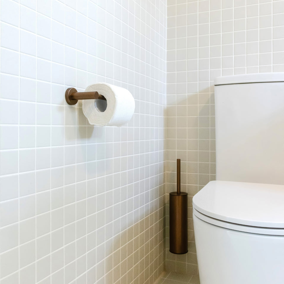 Meir Round Toilet Brush and Holder Lustre Bronze