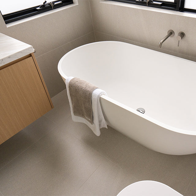 Caroma Liano II Basin/Bath Outlet Brushed Nickel - CLEARANCE