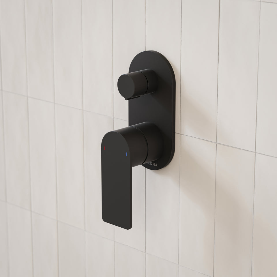 Caroma Urbane II Bath/Shower Mixer with Diverter Round Matte Black