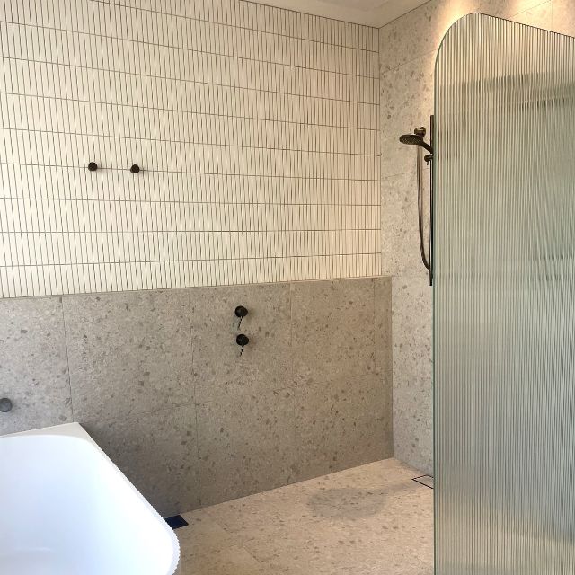 Ava Kit Kat Porcelain Mosaic 300 x 296 x 6mm Satin White
