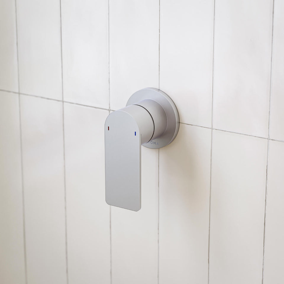 Caroma Urbane II Bath/Shower Mixer Round Brushed Nickel