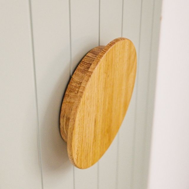 Castella Tullah Round Reclaimed Oak Handle Tasmanian Oak