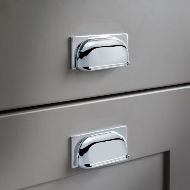 Castella Hastings Cup Pull Polished Chrome
