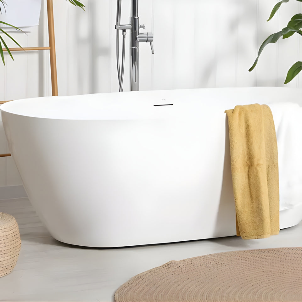 Decina Novara 1680 Freestanding Bath With Integrated Overflow