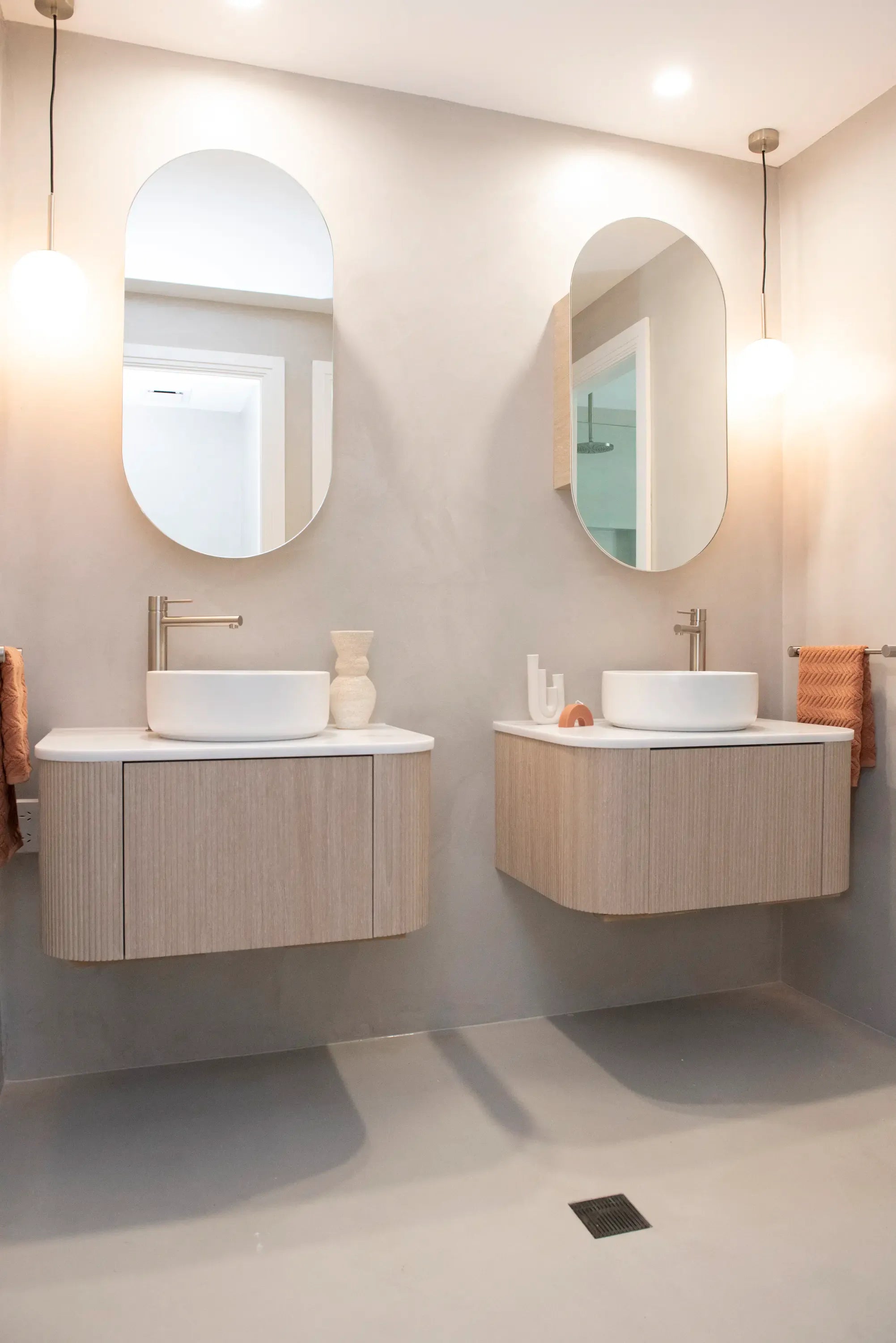 A Touch of Modern Glamour