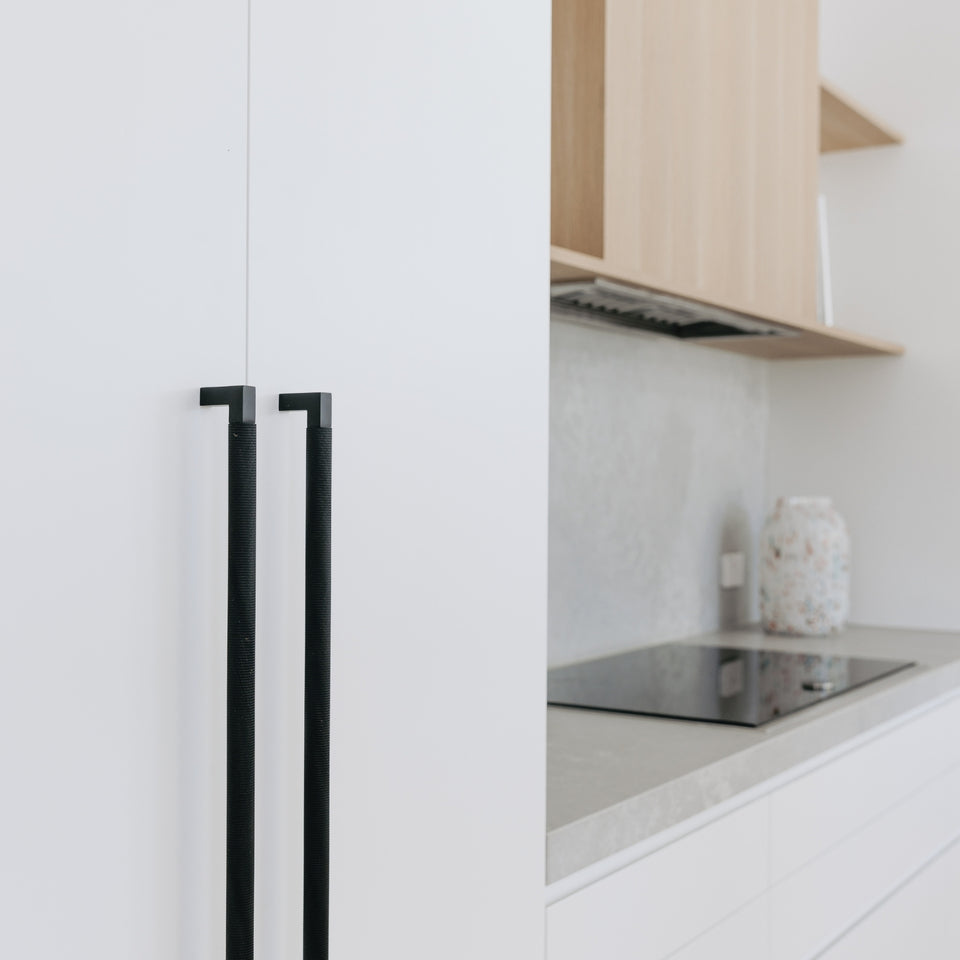 Iver Brunswick 320mm Cabinet Pull Handle Matte Black