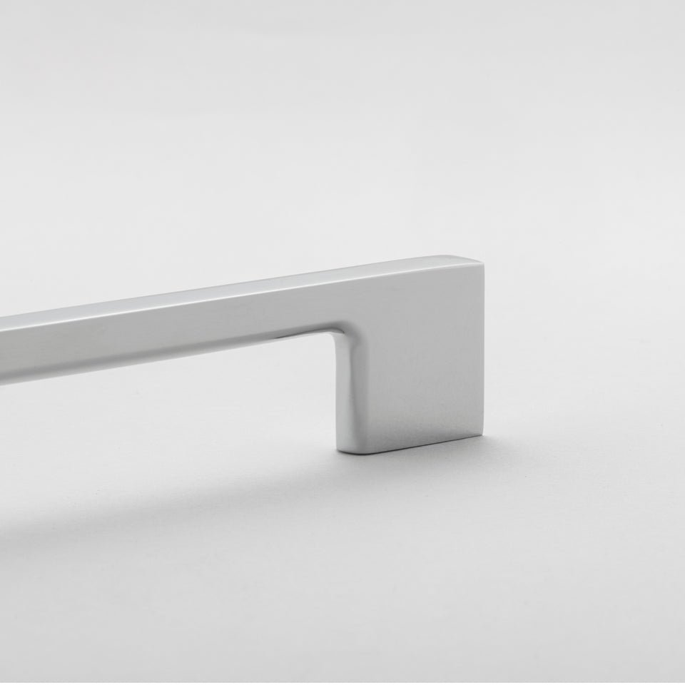 Iver Cali 160mm Cabinet Pull Handle Polished Chrome