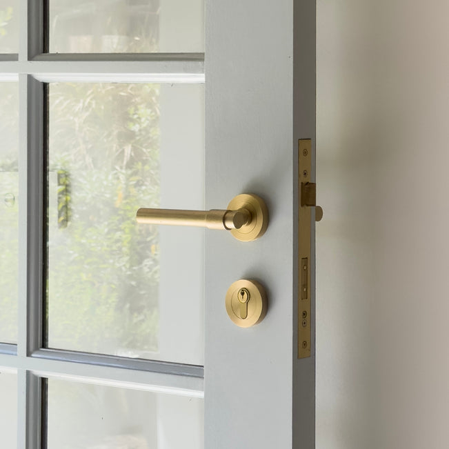 Iver Helsinki Lever Round Rose Entrance Kit with Separate High Security Lock Brushed Brass