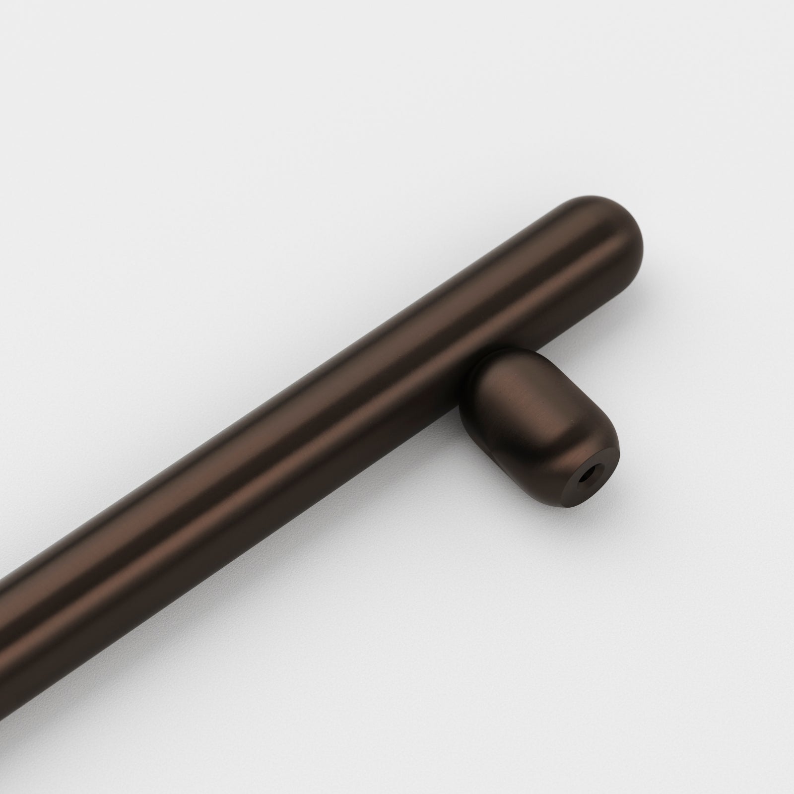 Detail1 Iver Puerto 256mm Cabinet Pull Handle Signature Brass 24052 - The Blue Space