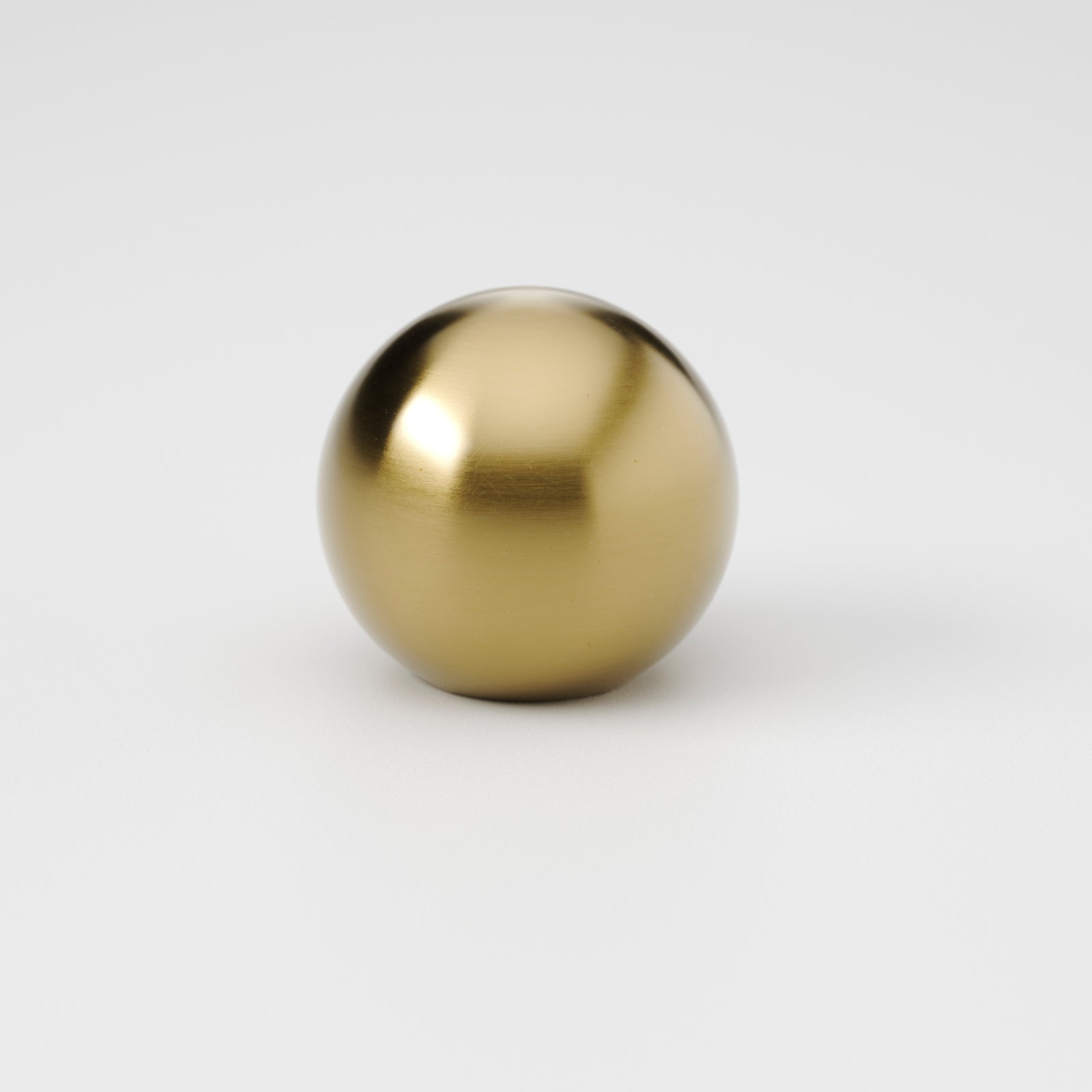 Detail Iver Puerto 38mm Cabinet Knob Brushed Gold PVD 24090 - The Blue Space