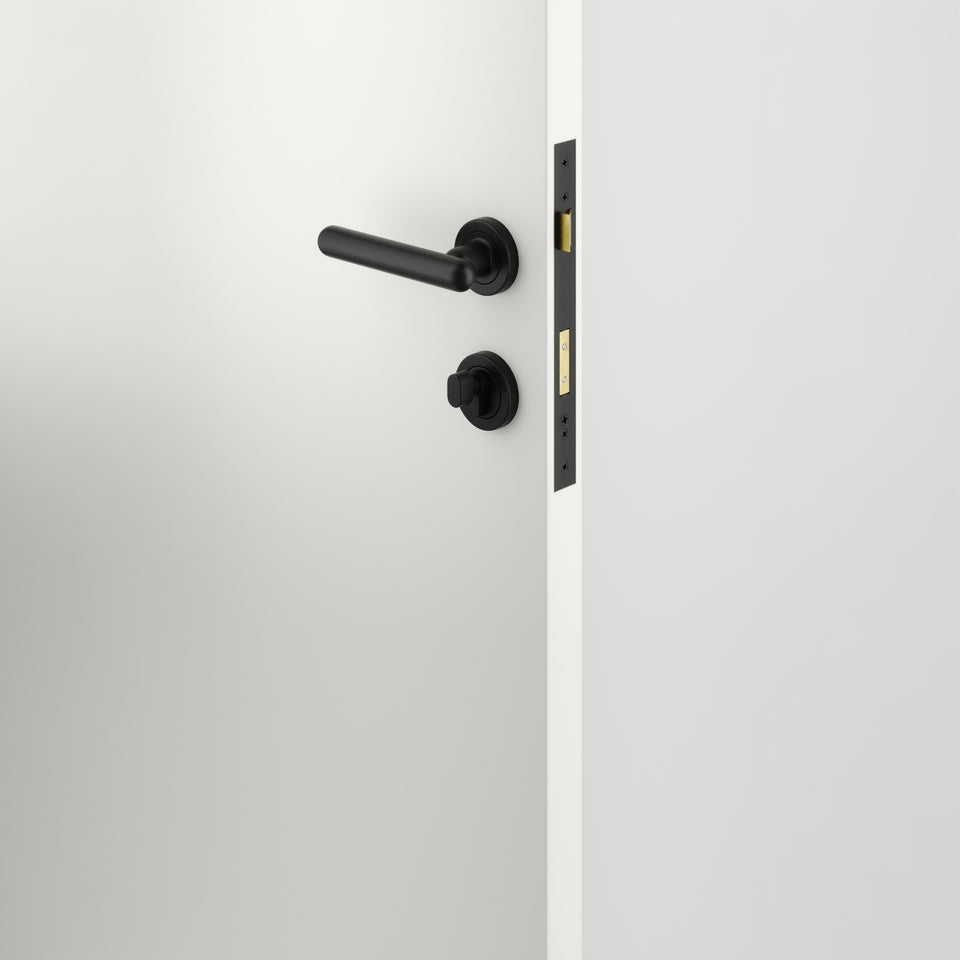 Iver Puerto Lever Round Rose Entrance Kit with Separate High Security Lock Key/Thumb Matte Black