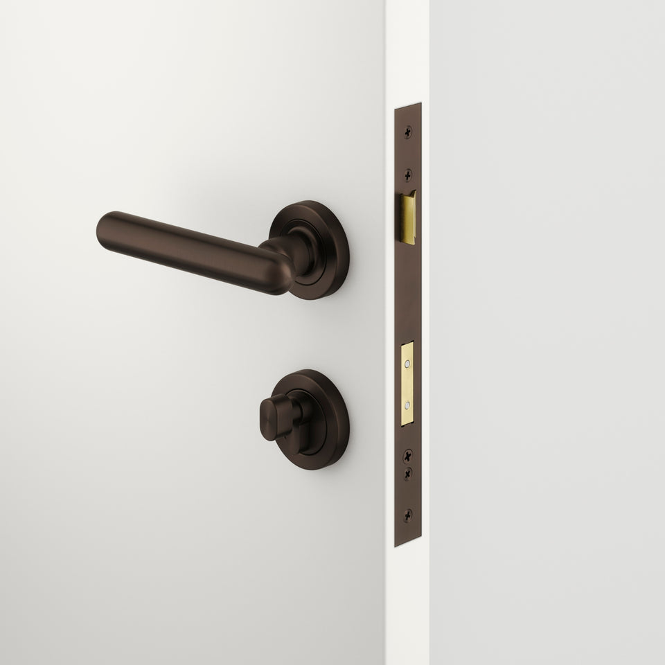 Iver Puerto Lever Round Rose Entrance Kit with Separate High Security Lock Key/Thumb Signature Brass