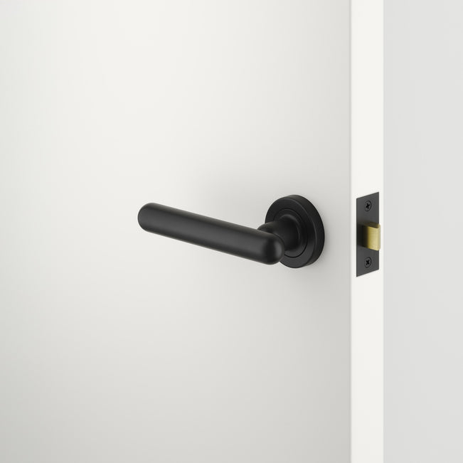 Hero Iver Puerto Lever Round Rose Matte Black 24003 - The Blue Space
