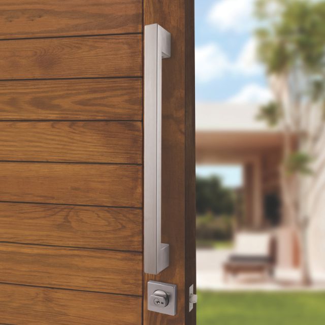 Lifestyle Lockwood Paradigm Pull Handle Lockset - Single Cylinder Deadlatch Stainless Steel 005/DPHLSSS- The Blue Space