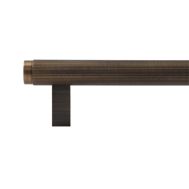 Momo Handles Bellevue Lined Bar Pull Bronze
