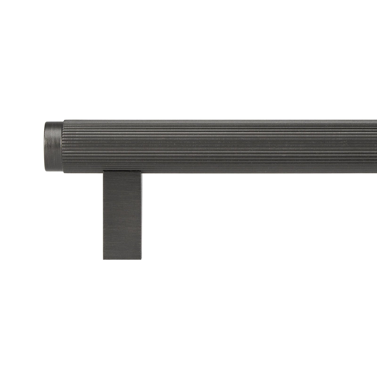 Momo Bellevue Lined Bar Pull Gunmetal P-BVPLD160.GNM - The Blue Space