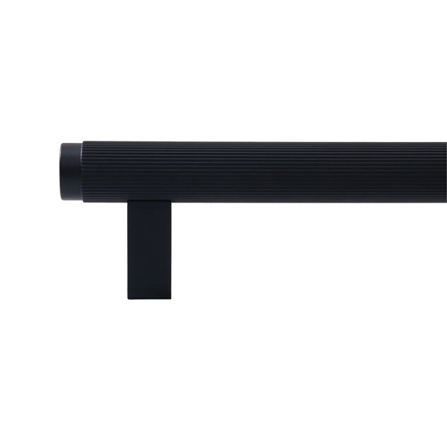 Momo Bellevue Lined Bar Pull Matte Black P-BVPLD160.MBL - The Blue Space