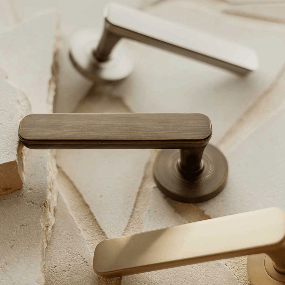 Momo Aspen Dummy Lever Door Handle Set Bronze