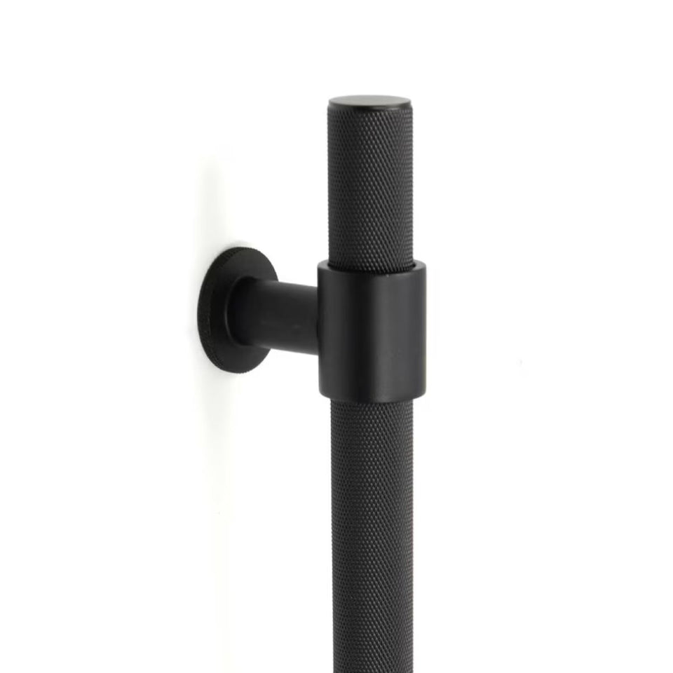 Momo Handles Belgravia 800mm Knurled Pull Handle Matte Black