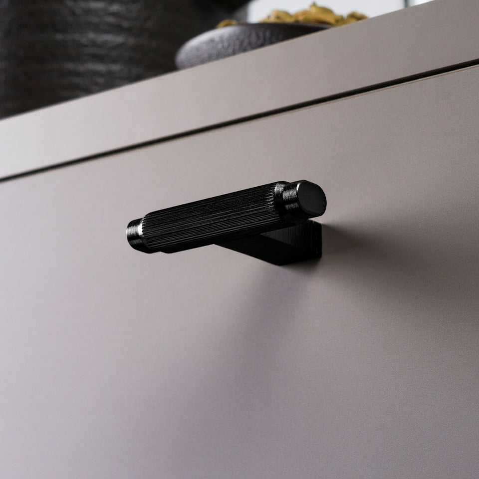 Momo Handles Brooklyn T Knob 55mm Brushed Black