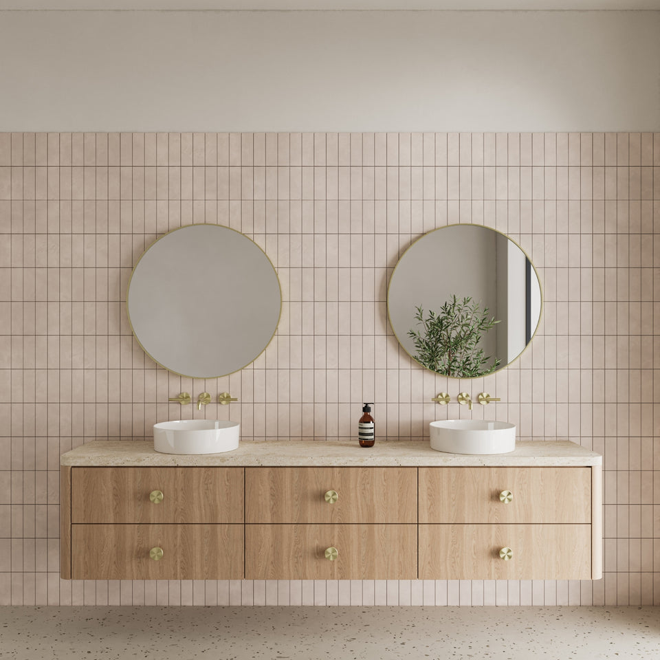 Nero Mecca Lever Wall Basin/Bath Set 185mm Spout Brushed Gold