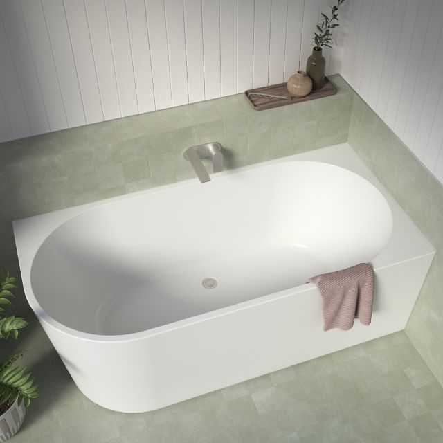 Caroma Urbane II 1500 Corner Back To Wall Bath