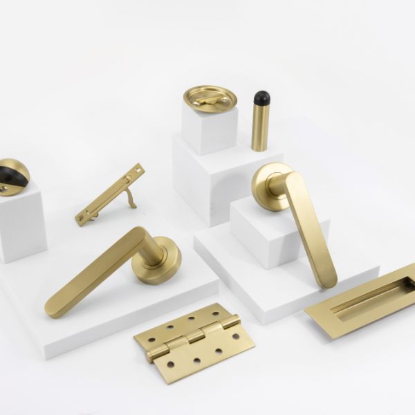 Lockwood Vivid V3 Privacy Lever Door Handle Set Round Rose Satin Brass