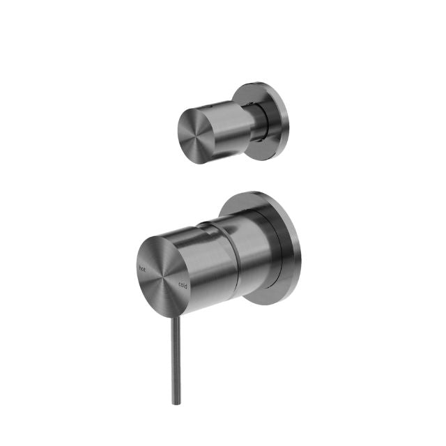 Nero Mecca Shower Mixer With Diverter Separate Back Plate Gun Metal