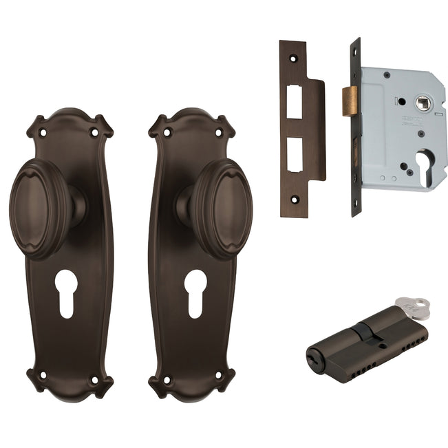 TradCo Bungalow Door Knob Long Backplate Entrance Set with High Security Lock Antique Brass 0830KENTREURO57KK - The Blue Space
