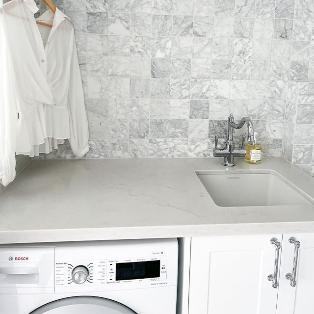 Turner Hastings Cuisine 46 x 46 Inset/Undermount Fine Fireclay Sink
