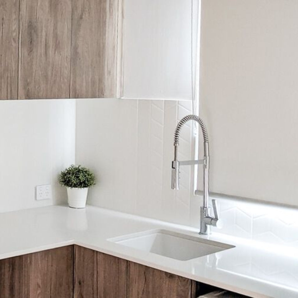 Turner Hastings Cuisine 46 x 46 Inset/Undermount Fine Fireclay Sink